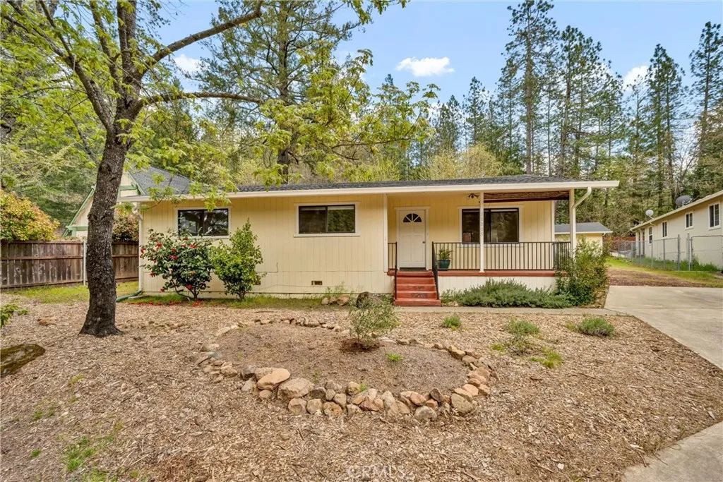 10005 Meadow Drive, Cobb, CA 95426