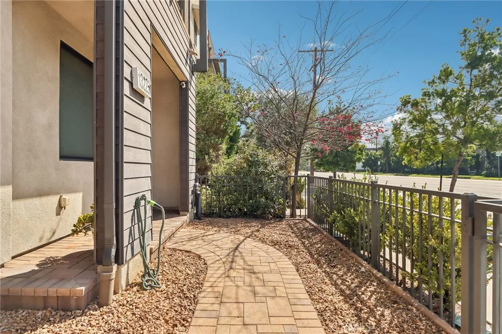 Additional image 63 of 13225 Victory Boulevard, Valley Glen, CA 91401