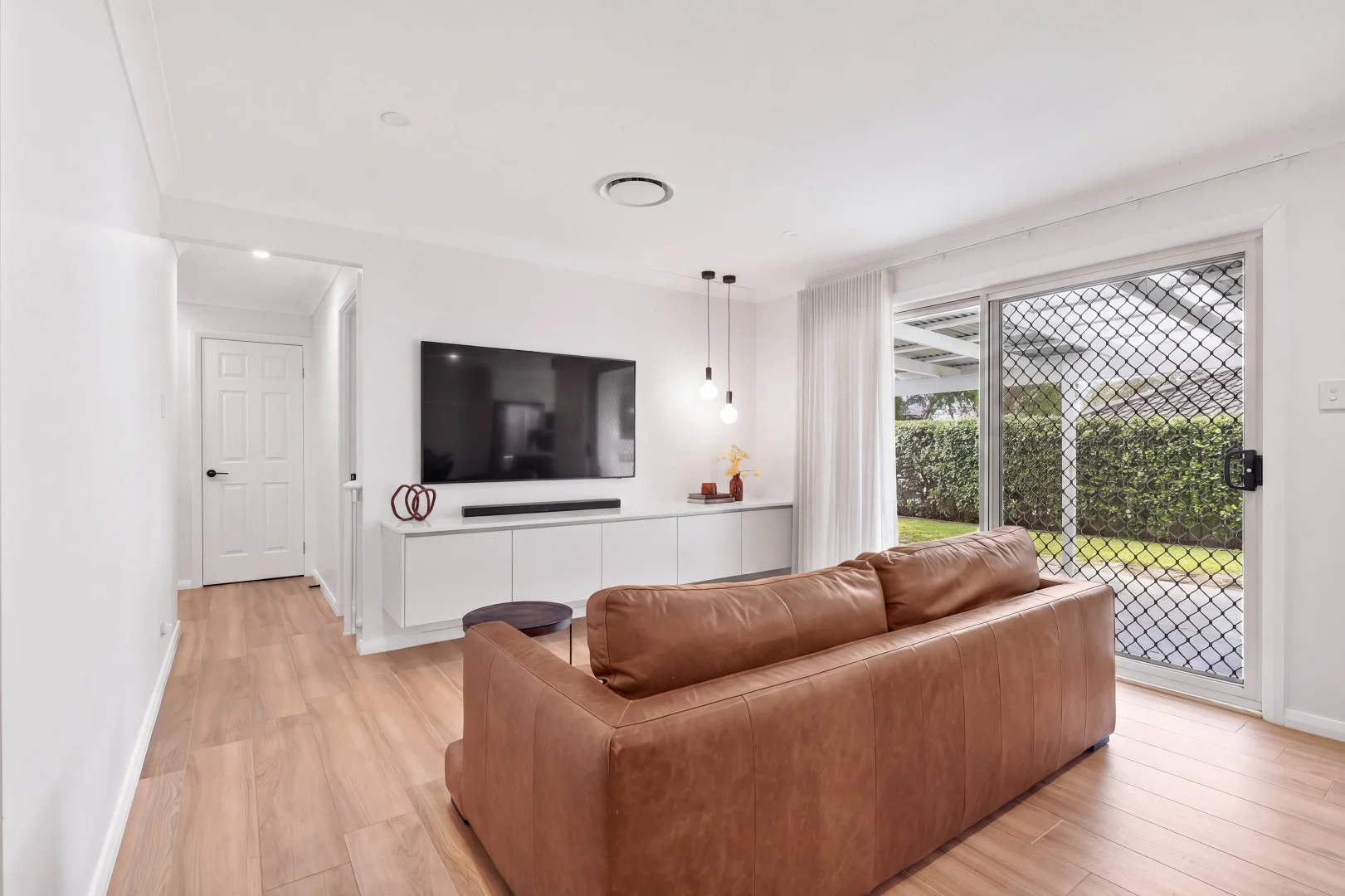 Additional image 6 of 411b Thirlmere Way, Thirlmere NSW 2572