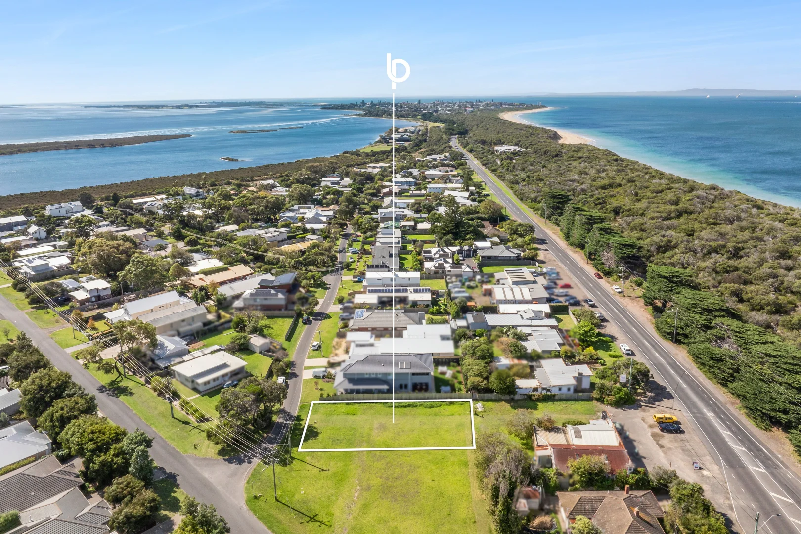 4 Roddick Grove, Queenscliff VIC 3225 photo 4