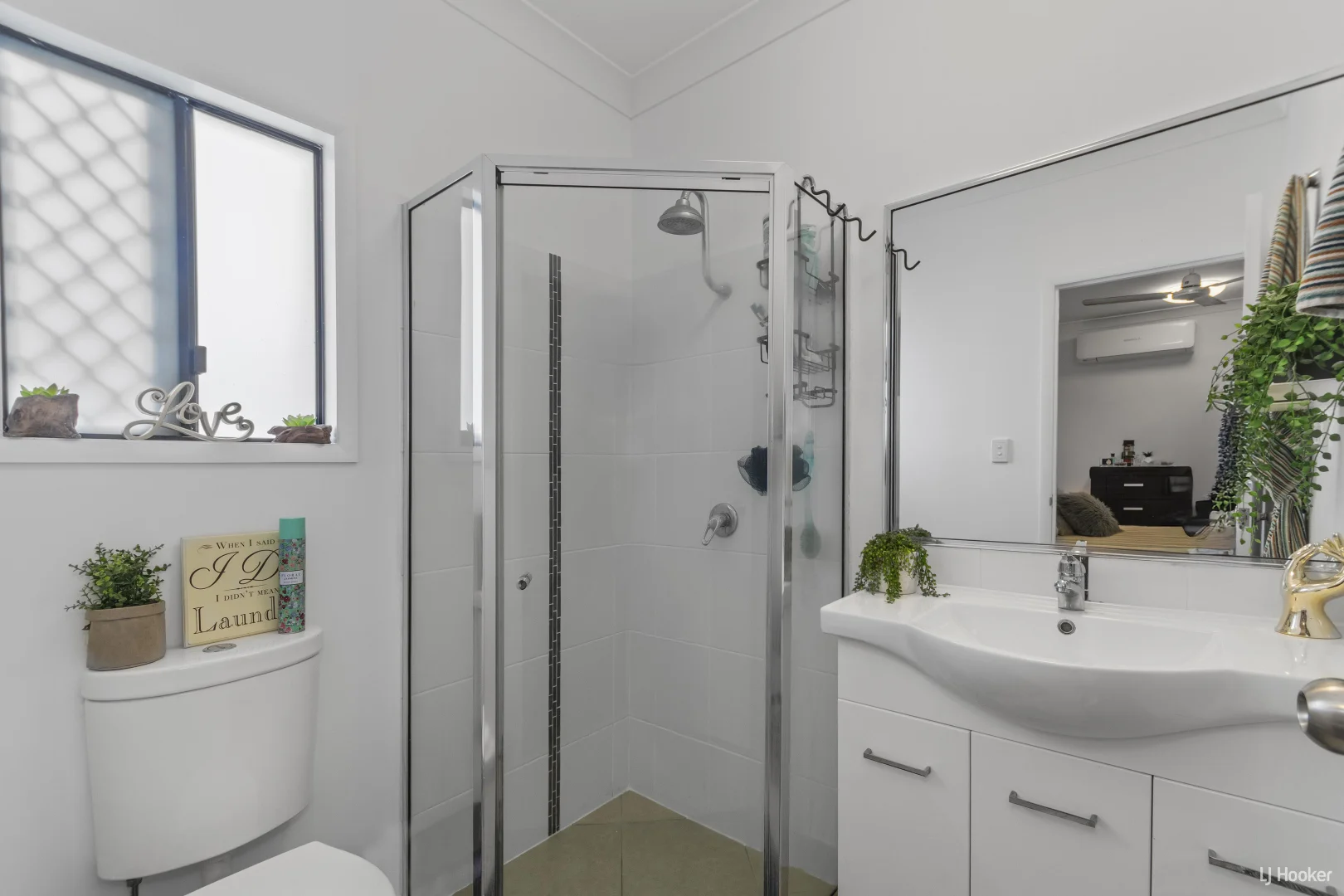 Additional image 4 of 56-58 Iona Avenue, Burdell QLD 4818
