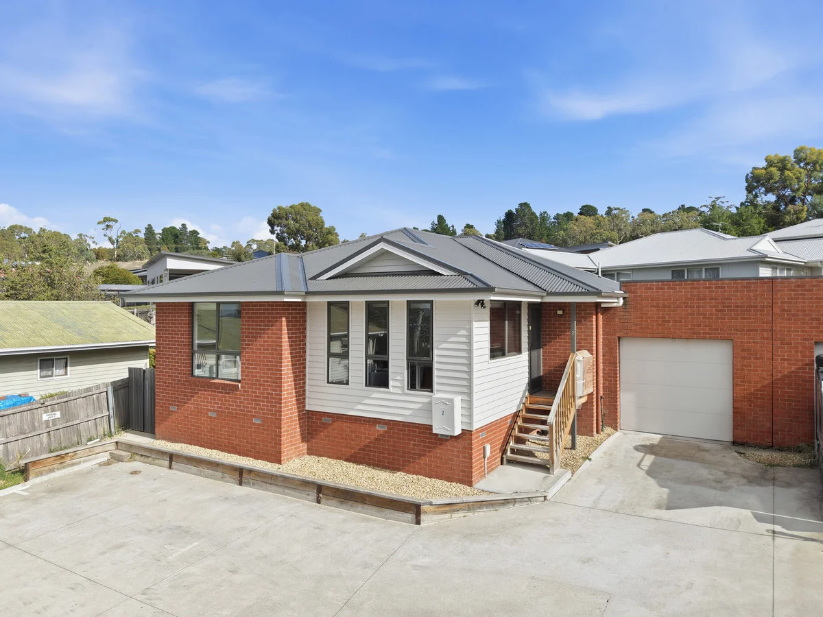 2/170 Flagstaff Gully Road, Lindisfarne TAS 7015