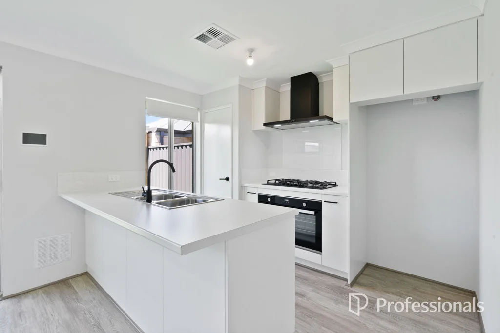 5 Sontag Way, Forrestdale WA 6112