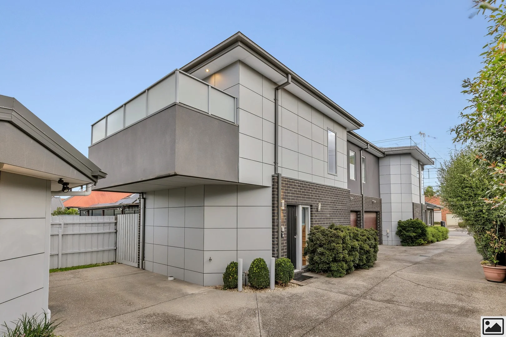 2/117 Moreland Road, Coburg VIC 3058