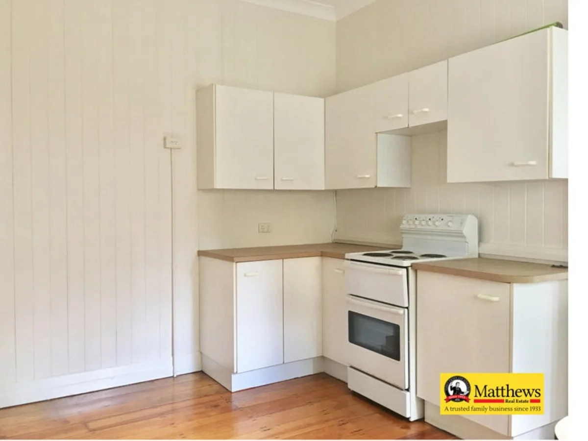 Additional image 7 of 28 Wilbur Street, Holland Park QLD 4121
