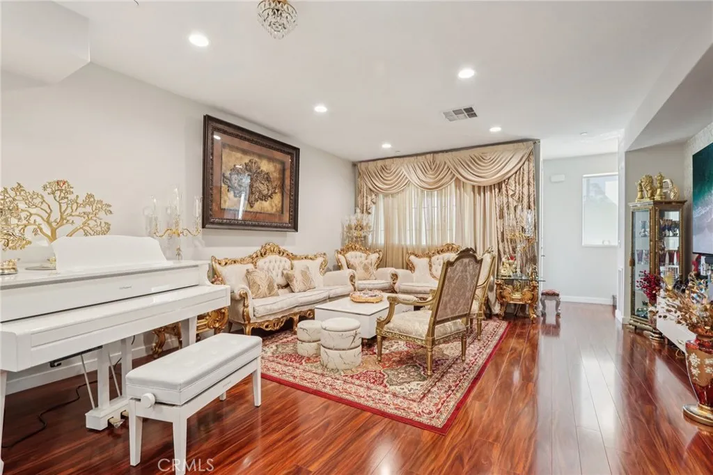 Additional image 42 of 13225 Victory Boulevard, Valley Glen, CA 91401