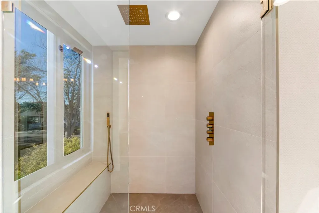 Additional image 80 of 853 Oak St, Costa Mesa, CA 92627