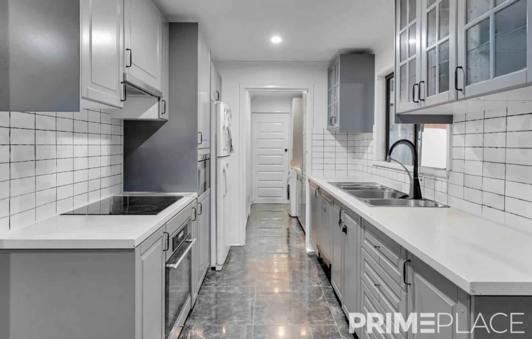 Additional image 3 of 141 Juers Street, Kingston QLD 4114
