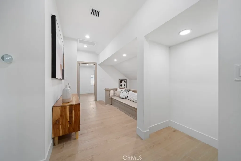 Additional image 90 of 1676 W 24th St, Los Angeles, CA 90007