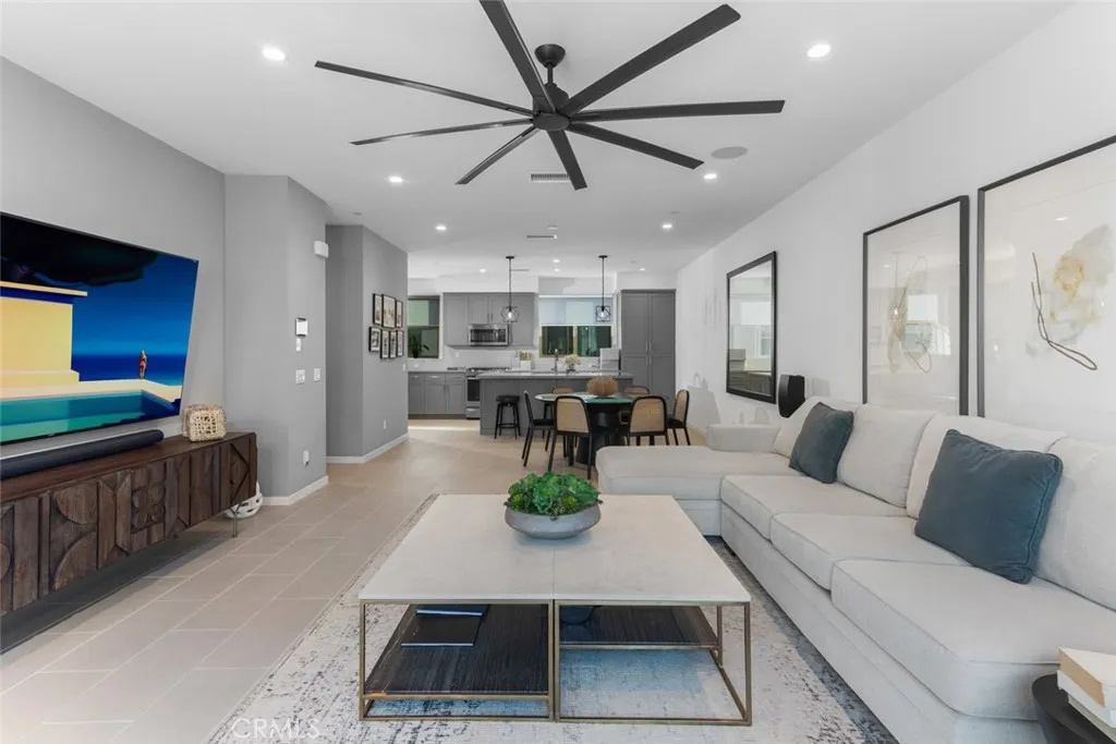 Additional image 73 of 203 Placemark, Irvine, CA 92614