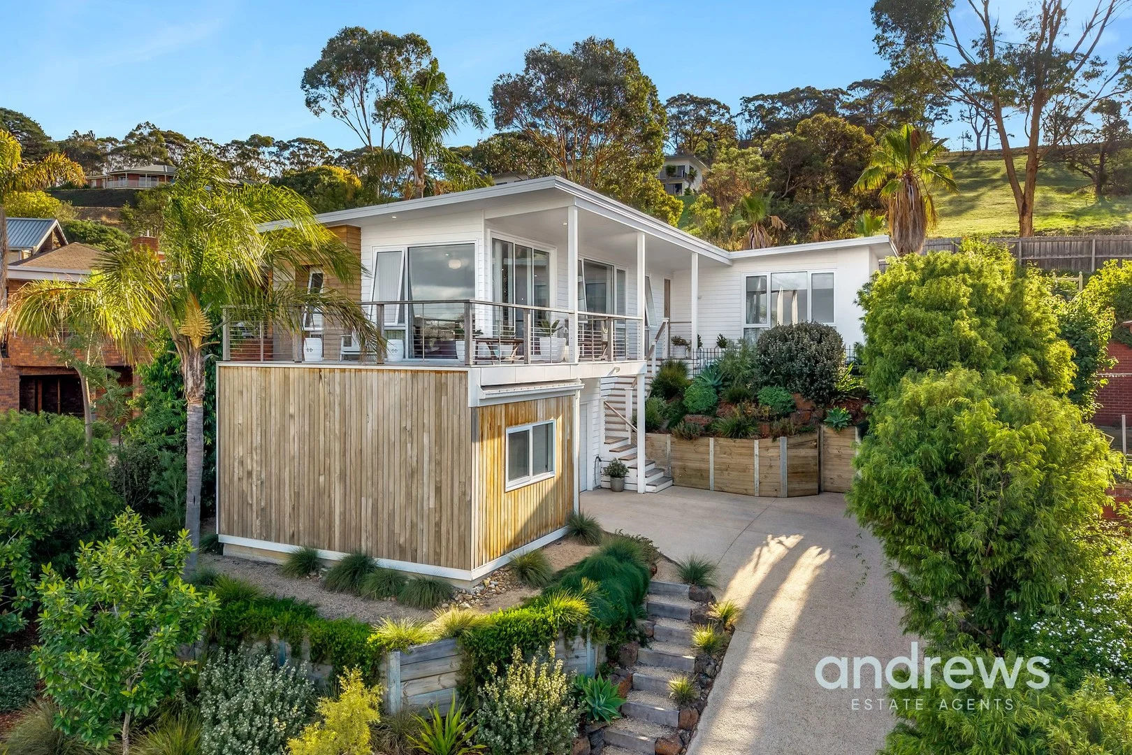24 Oakbank Avenue, Highton VIC 3216