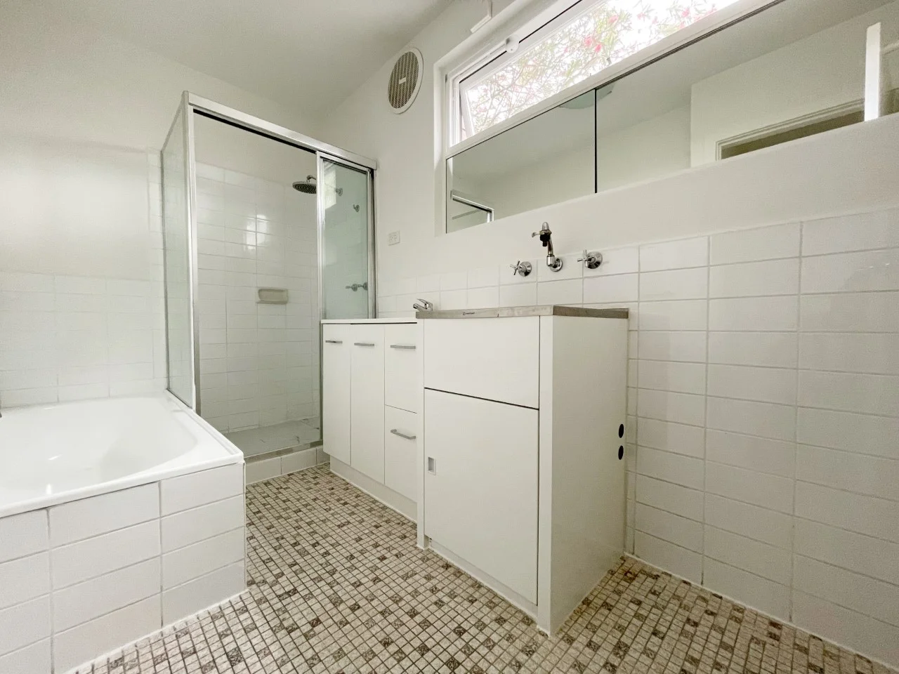Additional image 5 of 4/33 Grange Road, Caulfield East VIC 3145