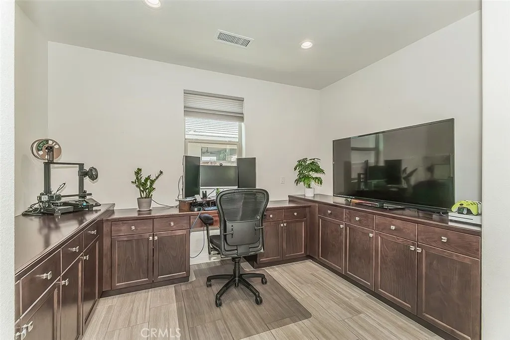 Additional image 94 of 877 Treasure Hills Dr, Madera, CA 93636