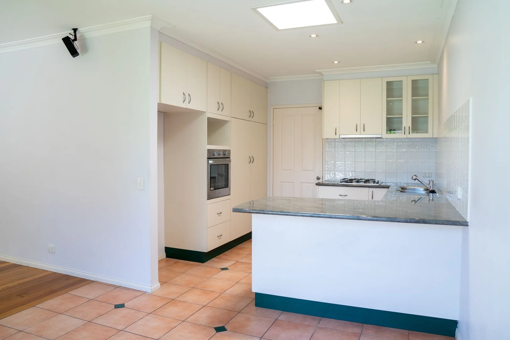 Additional image 7 of 4/12 Central Ave, Moorabbin VIC 3189