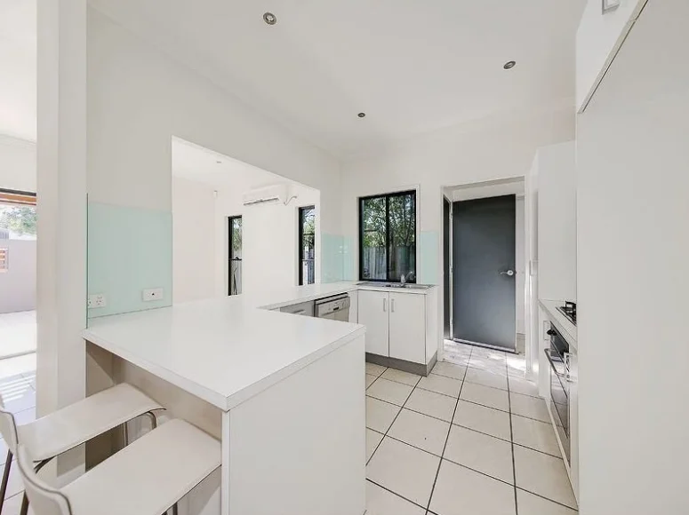 Additional image 5 of 1/23 Gladys Street, Stones Corner QLD 4120