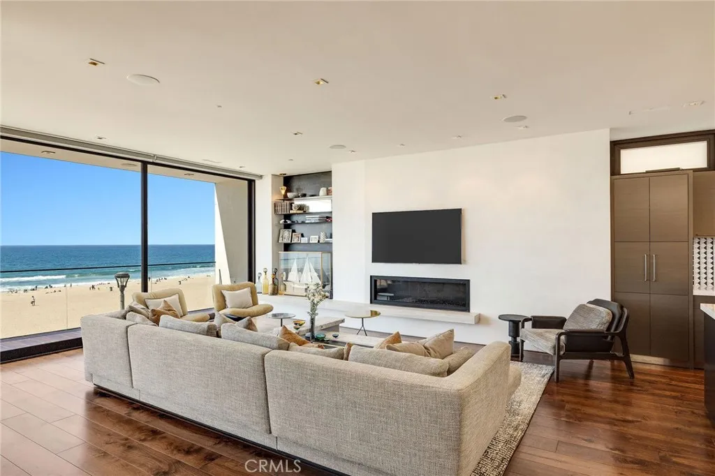 Additional image 19 of 1204 The Strand, Manhattan Beach, CA 90266