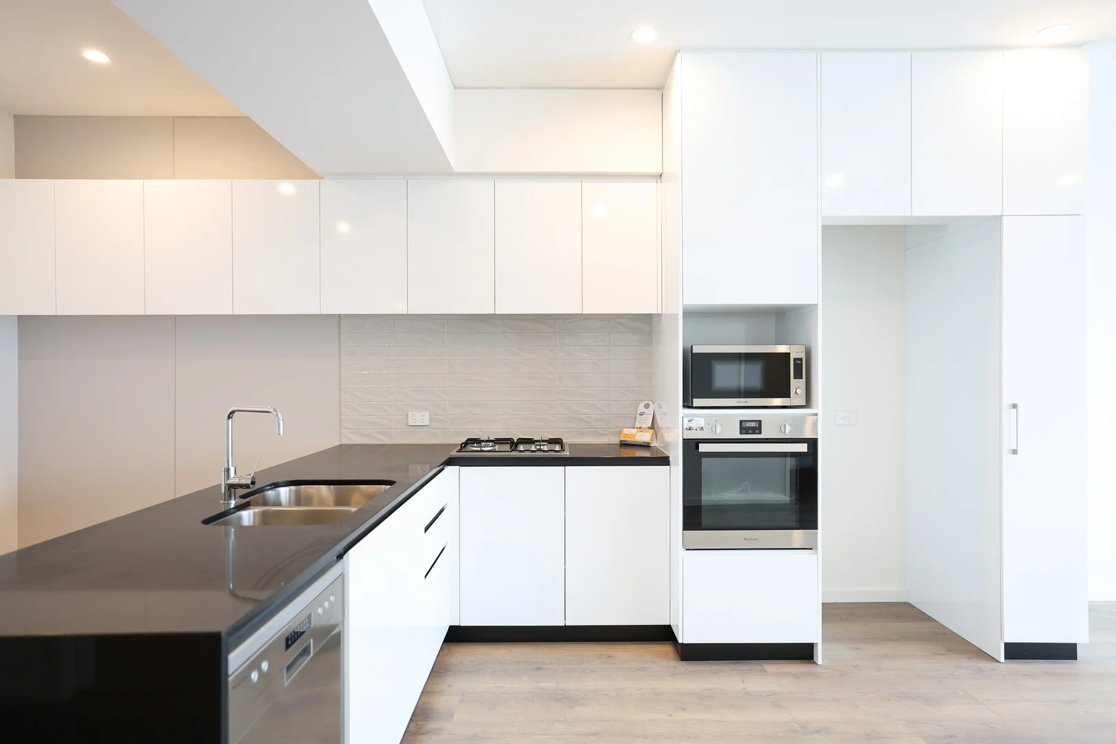 1612/116 Waymouth Street, Adelaide SA 5000