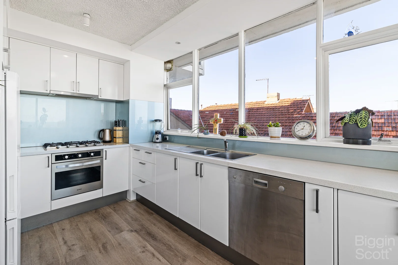 Additional image 4 of 2A/12 Marine Parade, St Kilda VIC 3182
