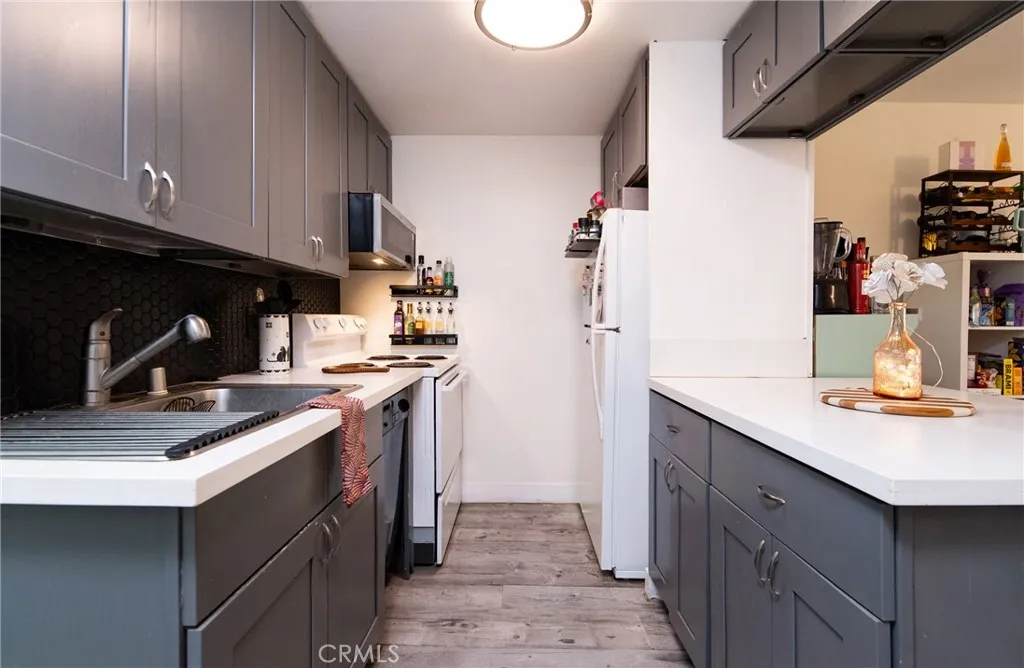 Additional image 31 of 225 W 6th St Unit 405, Long Beach, CA 90802