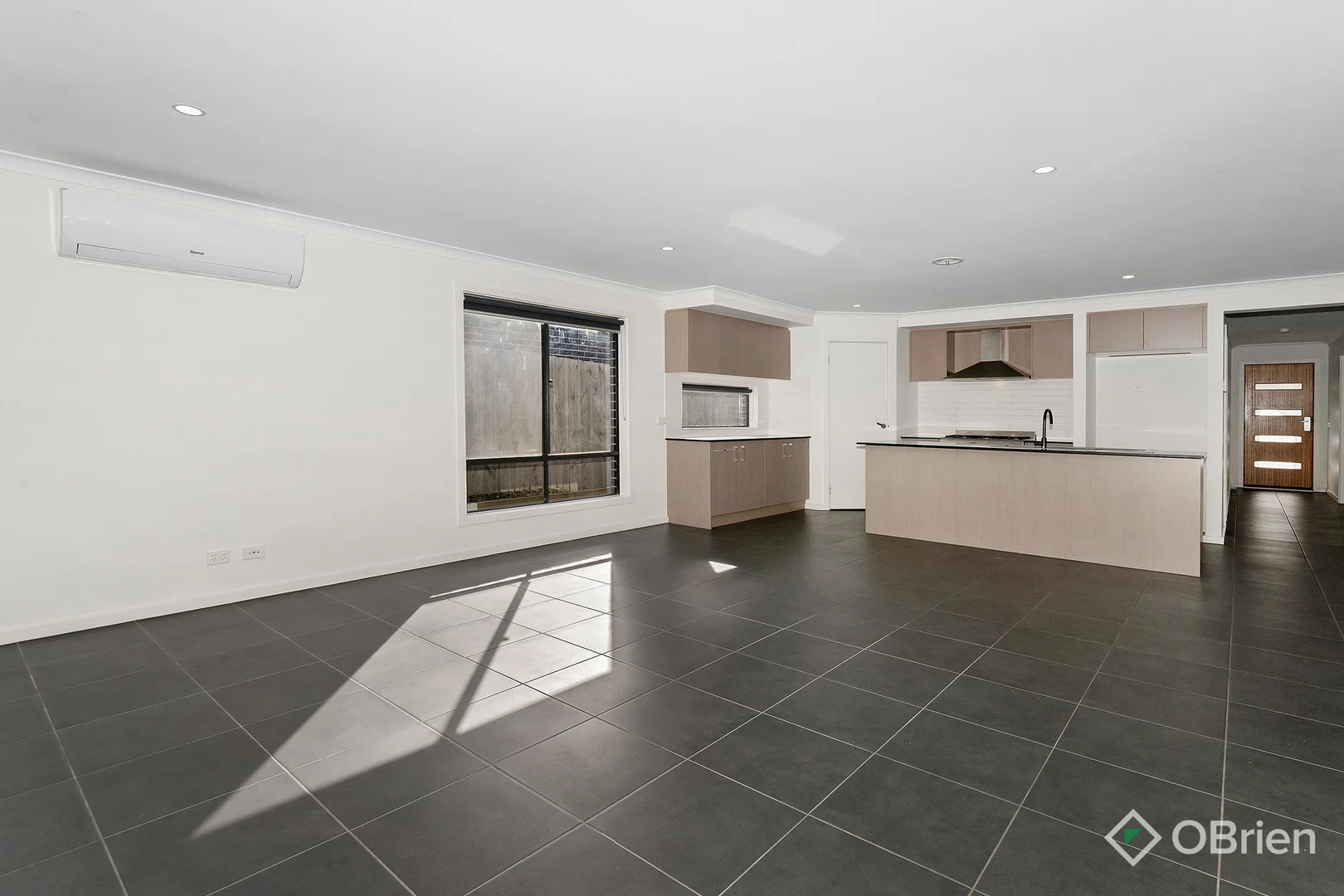 Additional image 3 of 8 Oliver Street, Doreen VIC 3754