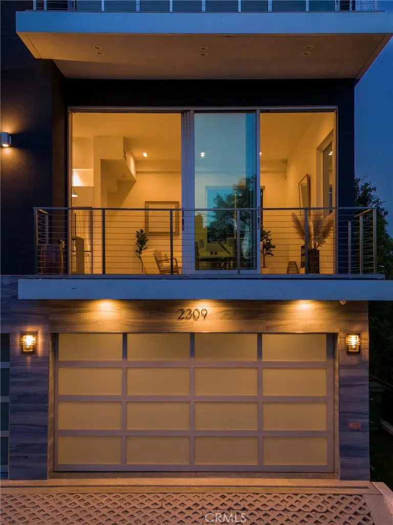 Additional image 74 of 2309 Cove Avenue, Los Angeles, CA 90039