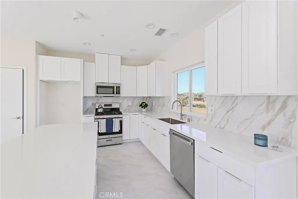 Additional image 62 of 15192 Barbara, Apple Valley, CA 92307