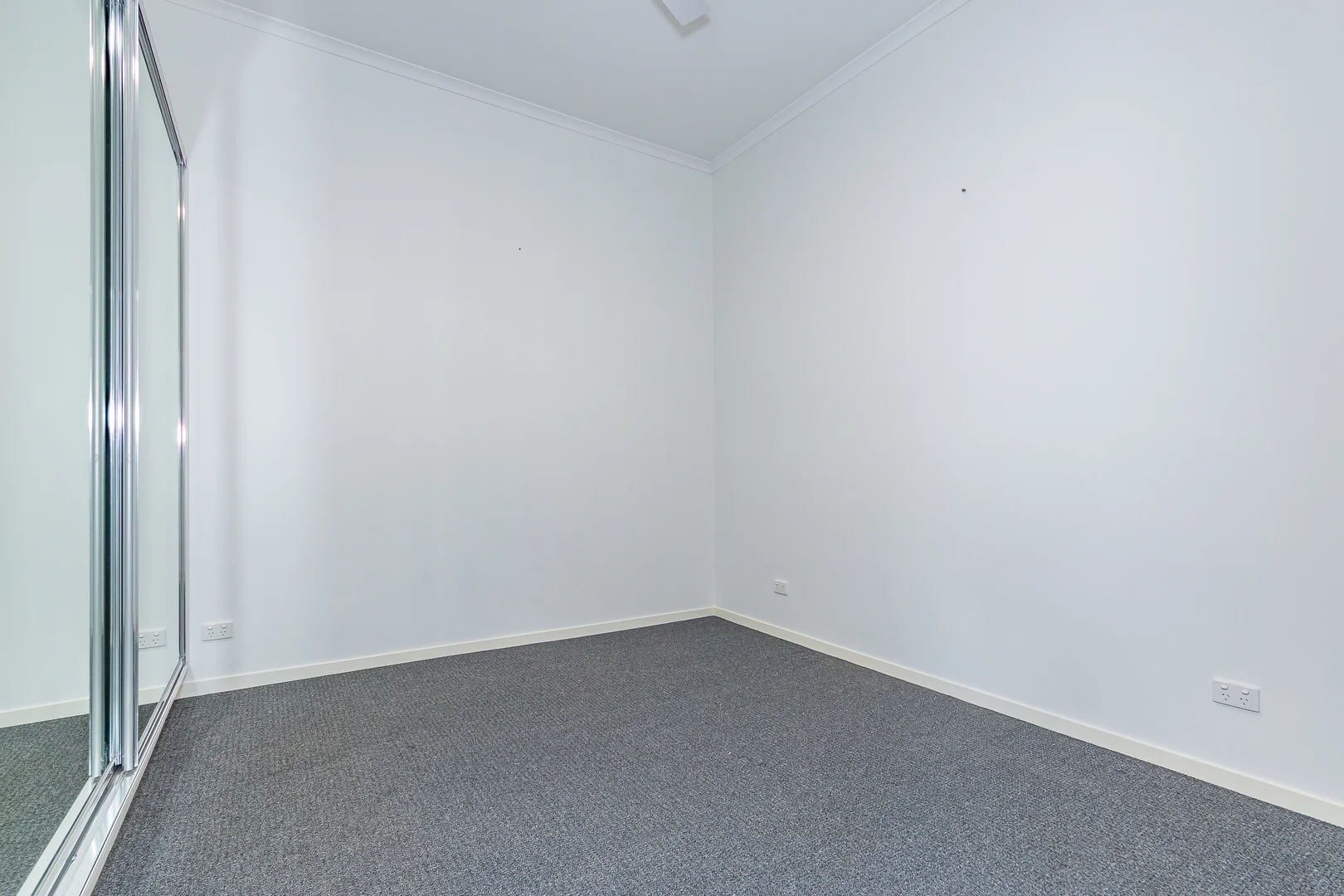 Additional image 7 of 4/90 Prince Edward Parade, Redcliffe QLD 4020