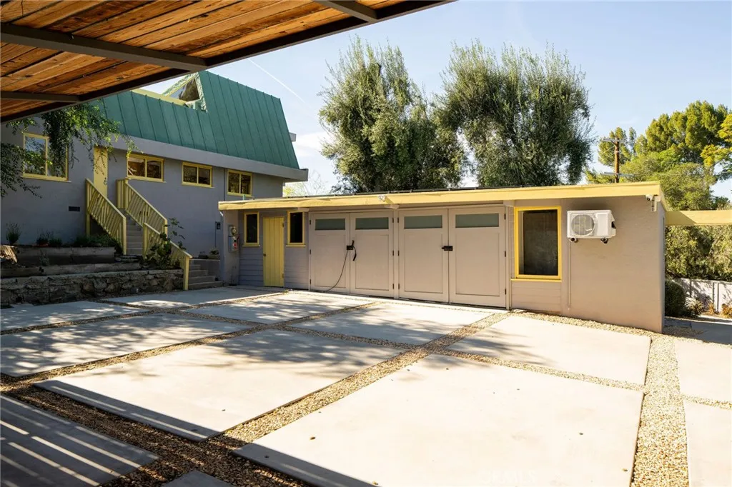 Additional image 116 of 19950 Collier Street, Woodland Hills, CA 91364
