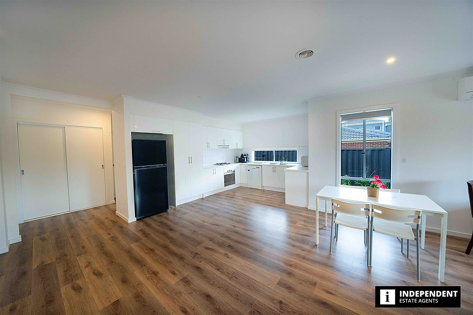 23 Laming Road, Deer Park VIC 3023 photo 4