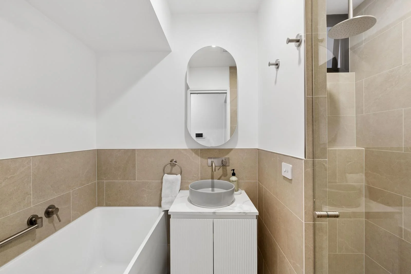 Additional image 12 of 2/40 Shaftsbury Street, Coburg VIC 3058