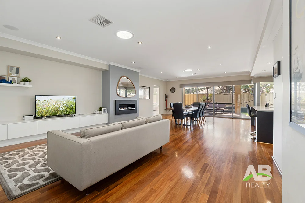 113 Elliot Road, Wanneroo WA 6065 photo 2