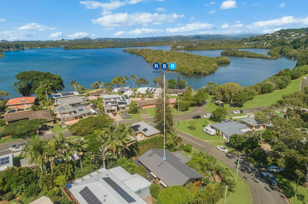 2 Summit Drive, Banora Point NSW 2486