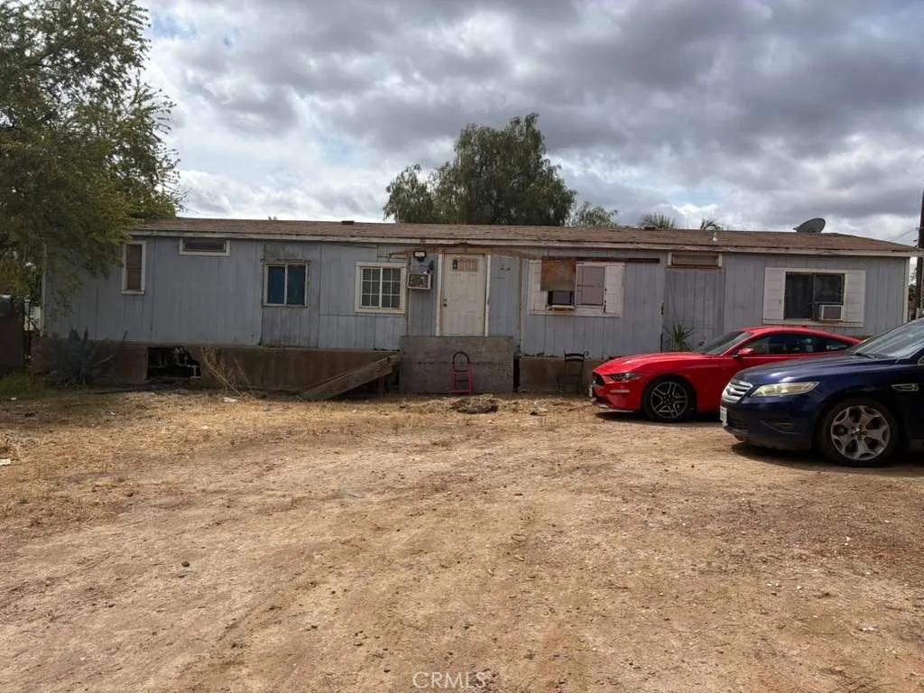 21881 Smoketree Street, Perris, CA 92570