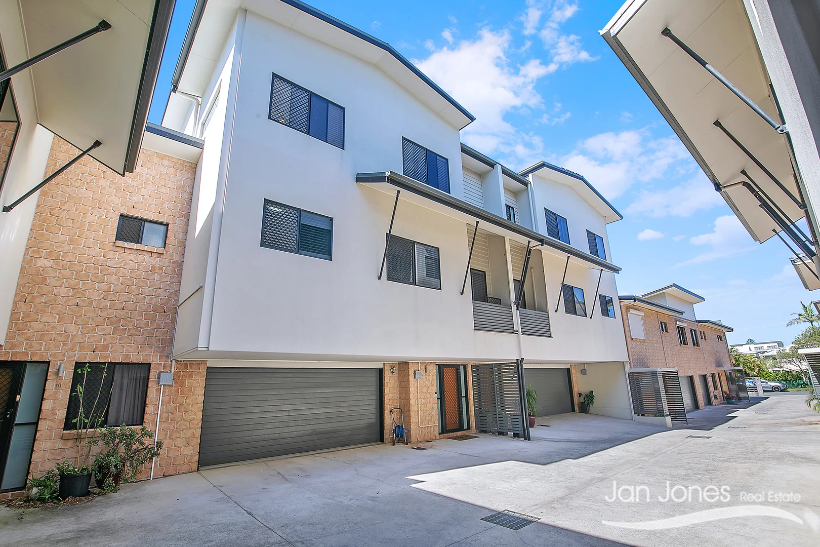 Additional image 24 of Unit 8/12-14 Georgina Street, Woody Point QLD 4019