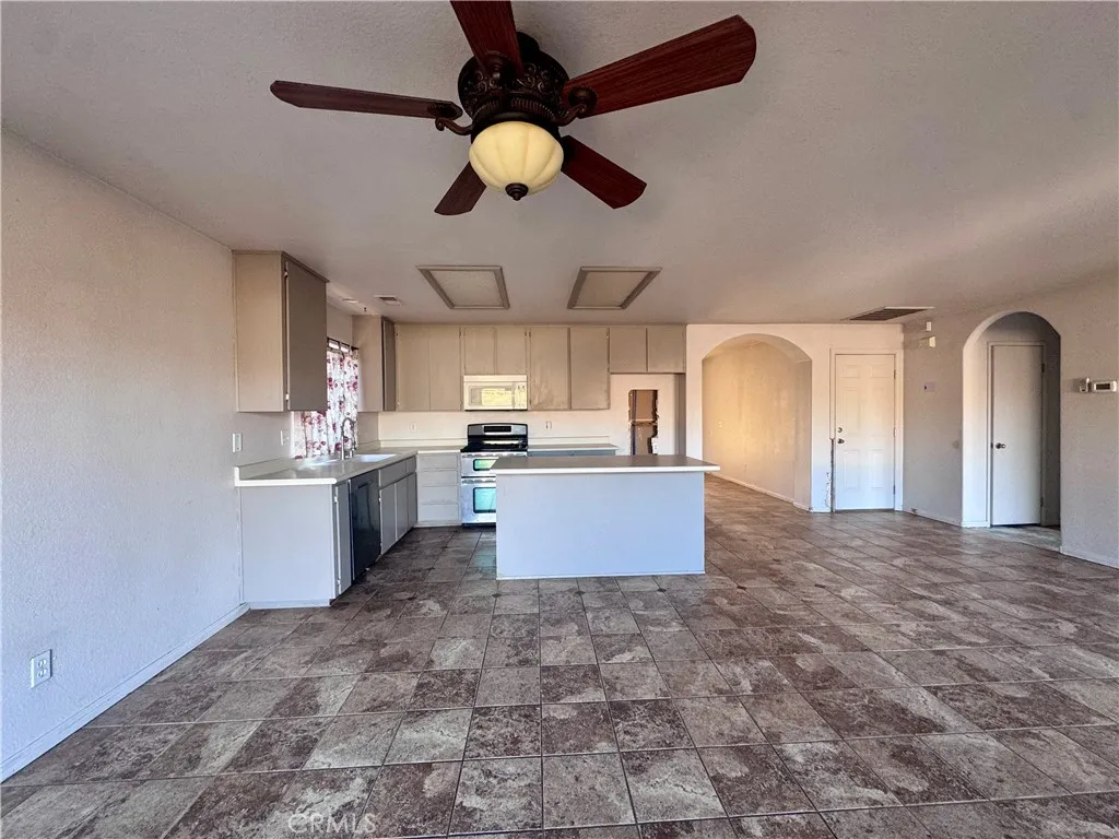 Additional image 7 of 210 Calle Arroyo, Shandon, CA 93461