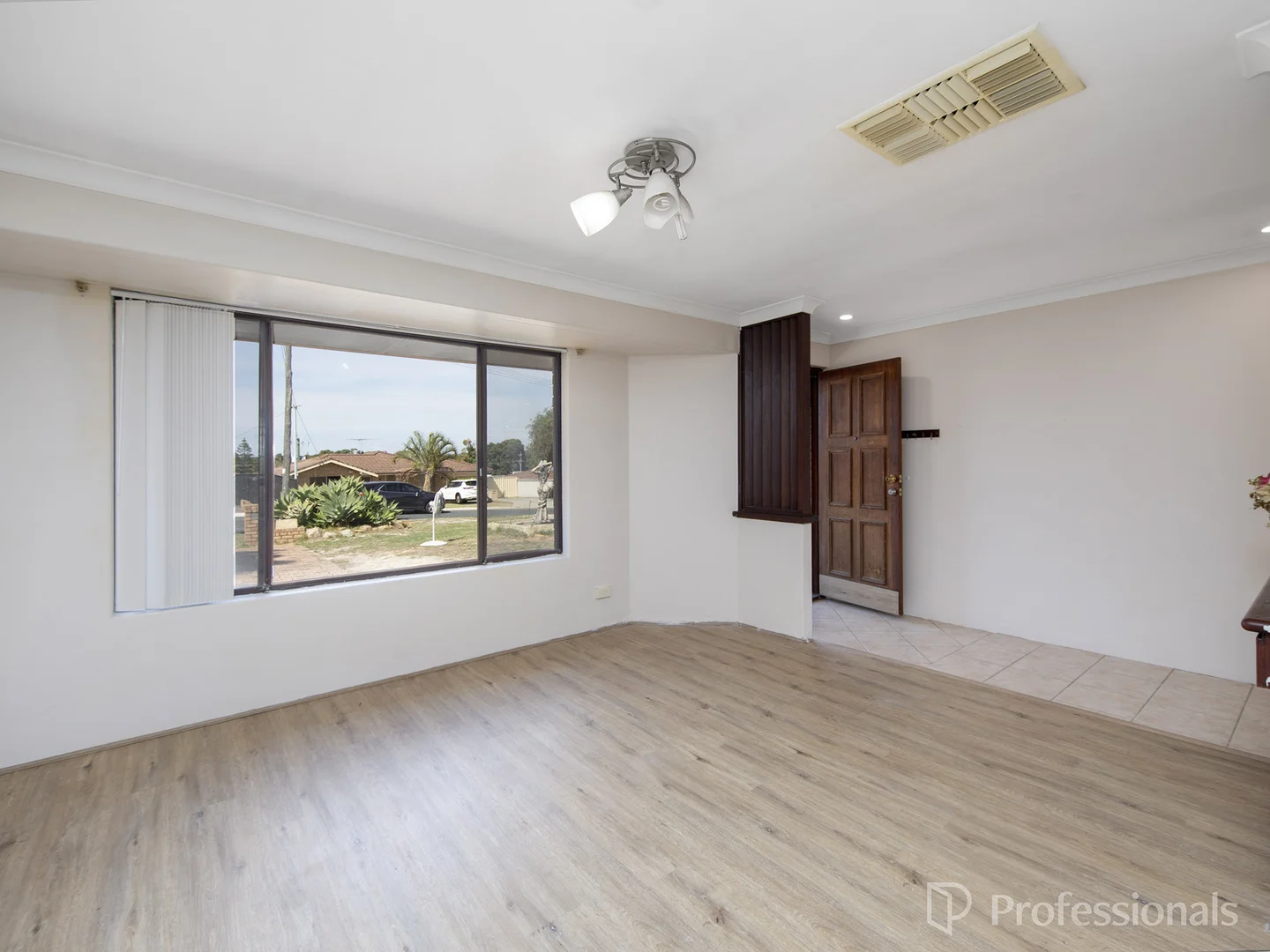 Additional image 7 of 19 Bresnaham Place, Marangaroo WA 6064