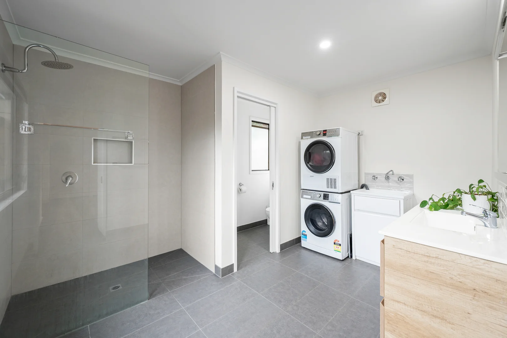 Additional image 6 of 2/22 Panorama Avenue, Lower Plenty VIC 3093