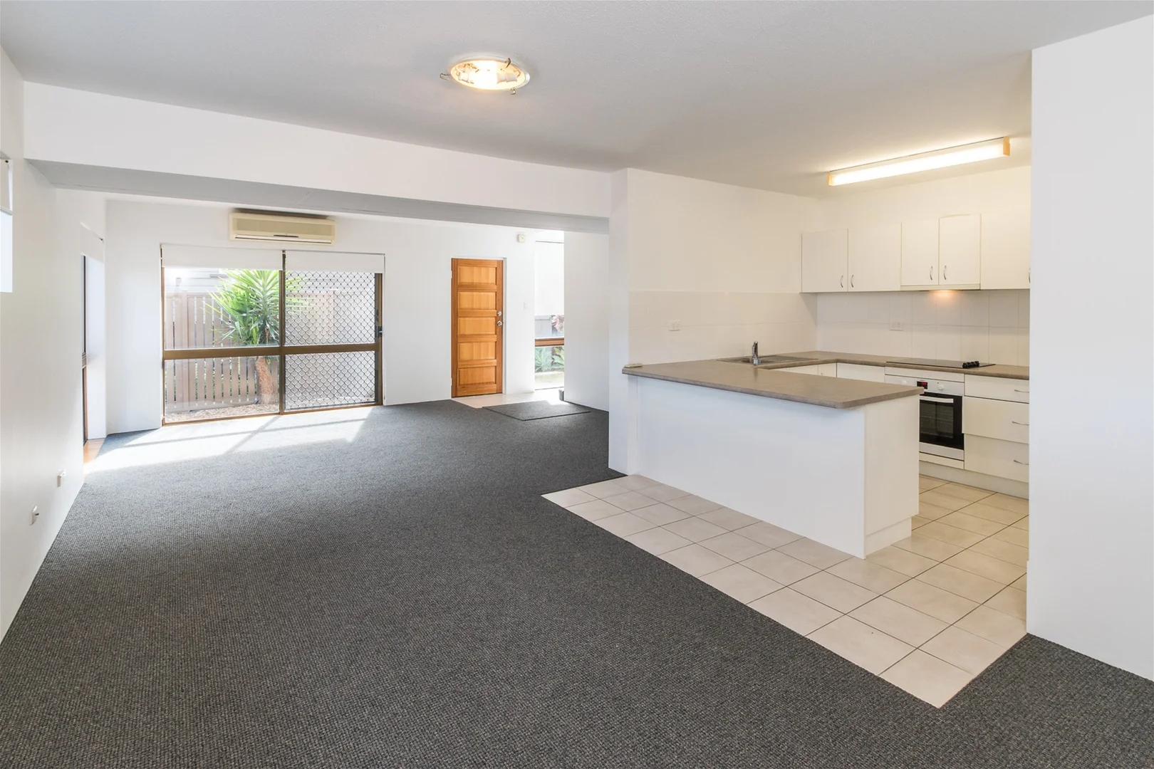 Additional image 2 of 1/58 Earl Street, Greenslopes QLD 4120