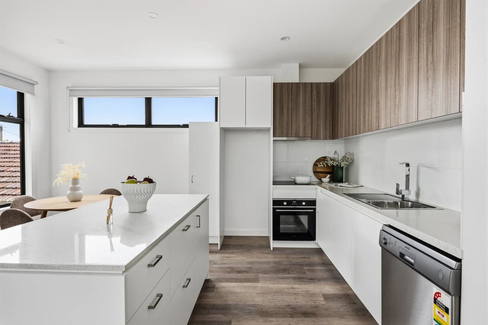 Additional image 5 of 2/4 Enderly Avenue, Reservoir VIC 3073