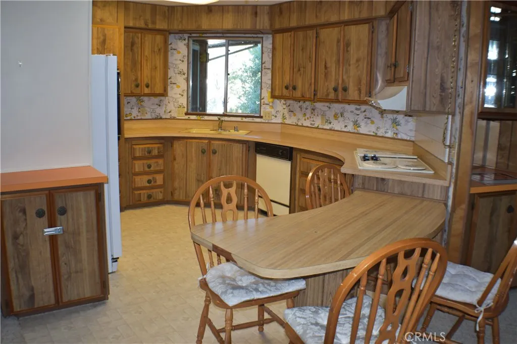 Additional image 8 of 18 Oak Hill Dr, Oroville, CA 95966