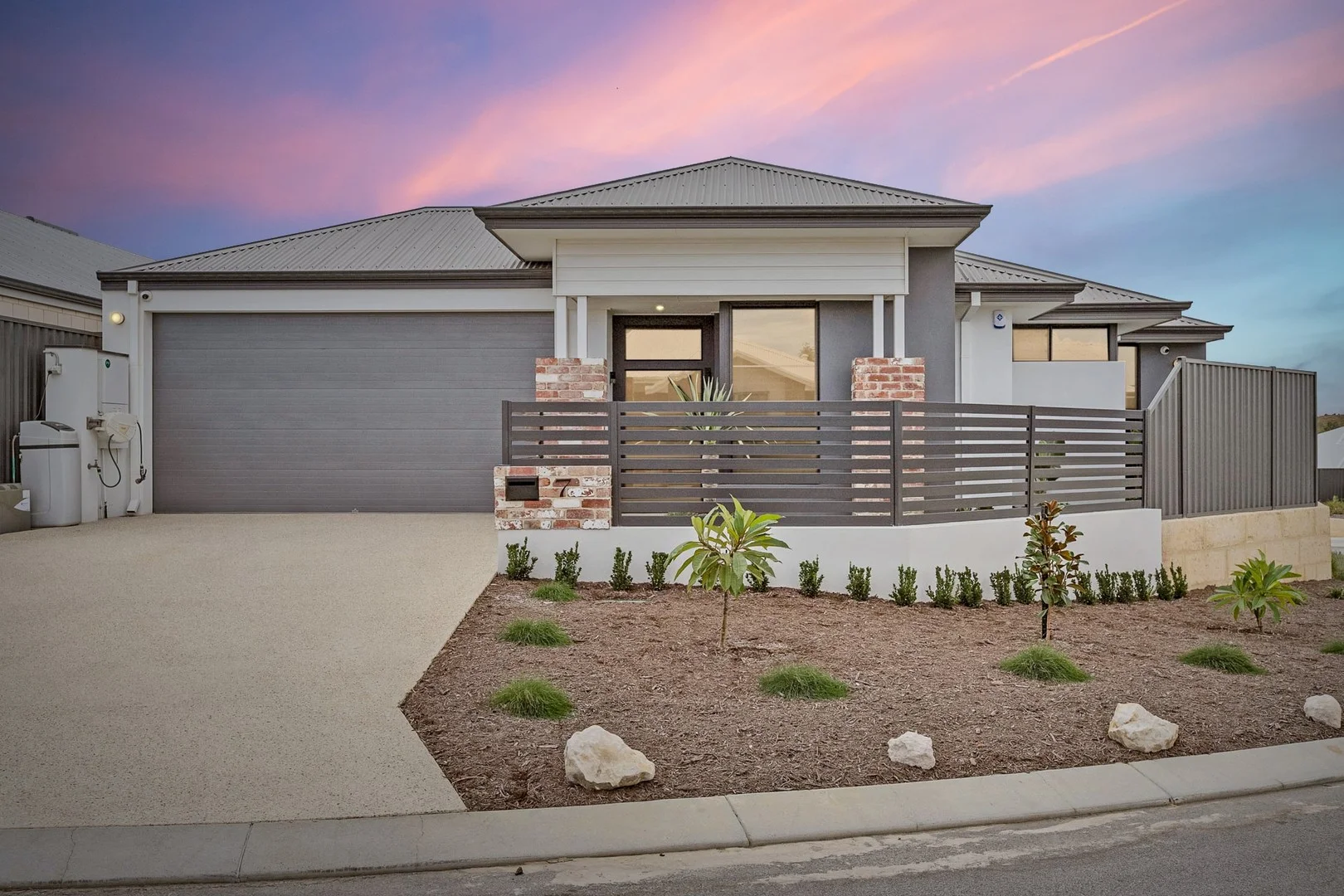 7 Hue Road, Eglinton WA 6034