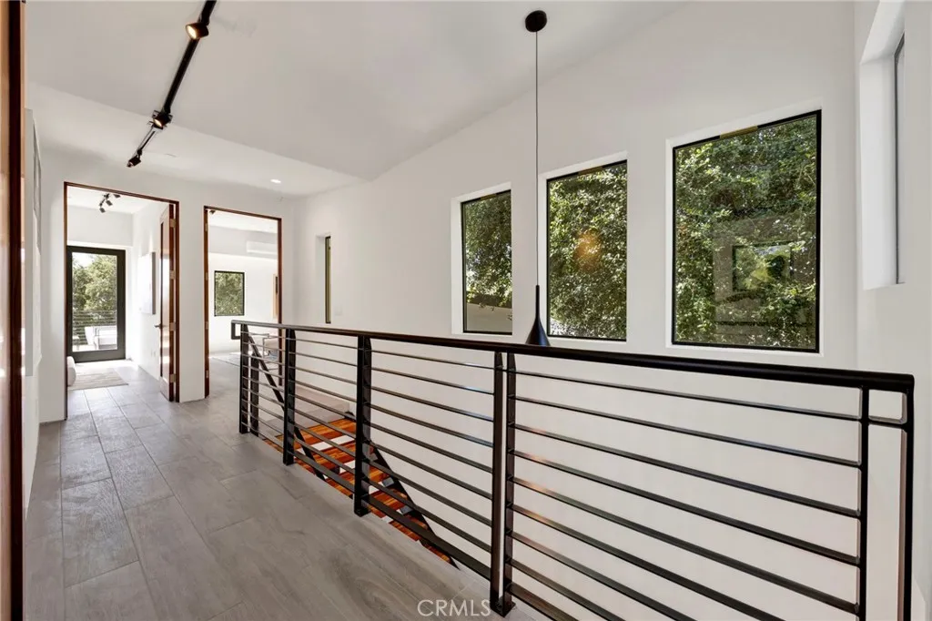 Additional image 42 of 325 W Grandview Avenue, Sierra Madre, CA 91024