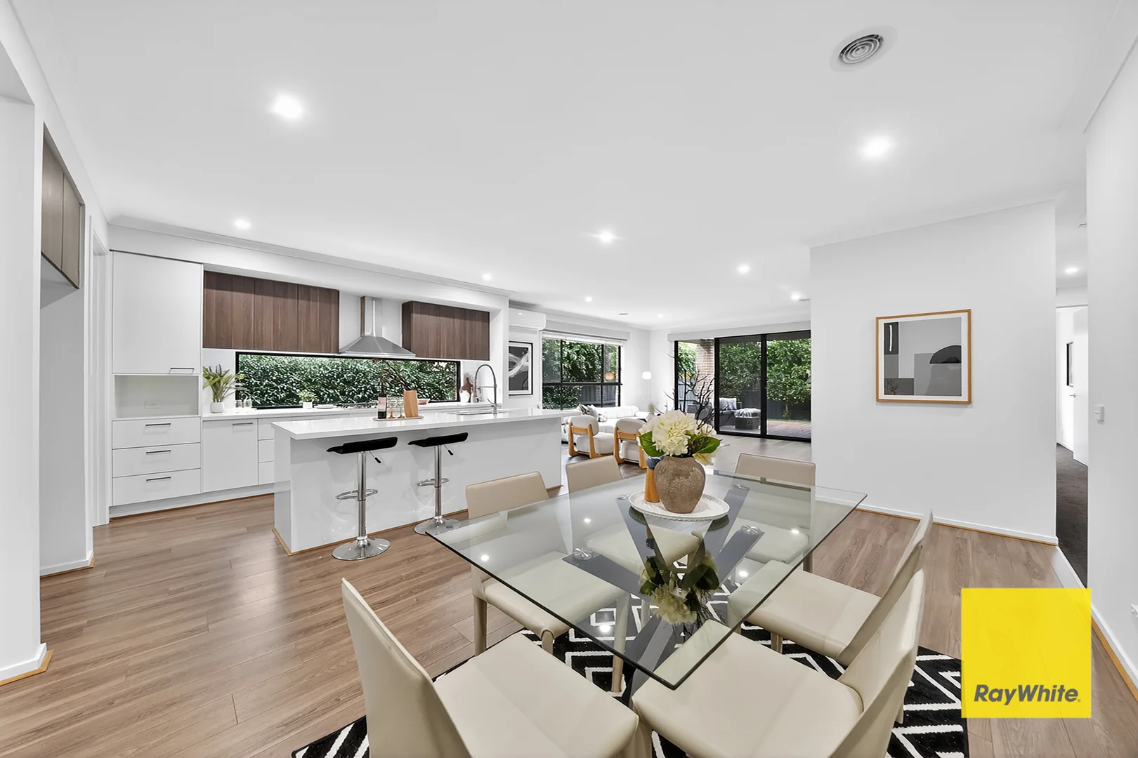 Additional image 7 of 256 Frontier Avenue, Aintree VIC 3336