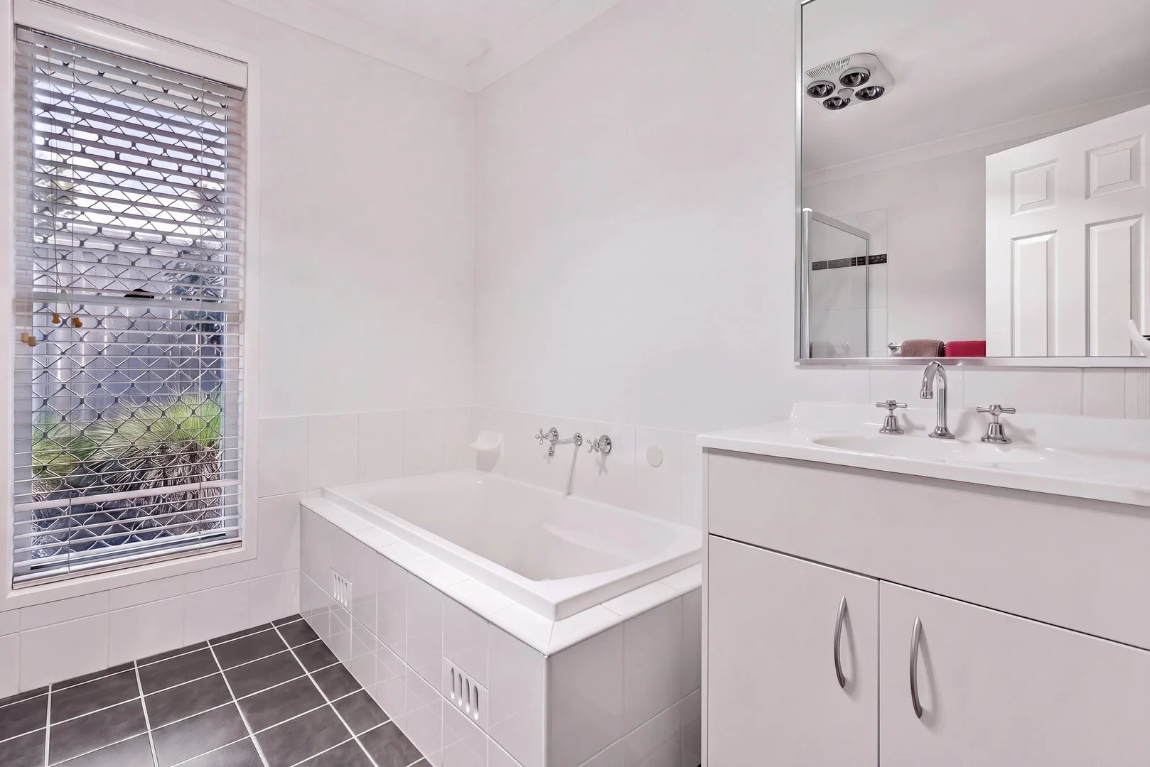Additional image 12 of 411b Thirlmere Way, Thirlmere NSW 2572