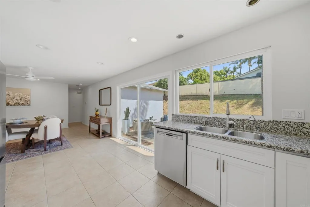 Additional image 15 of 1835 Debra Lane, Vista, CA 92084