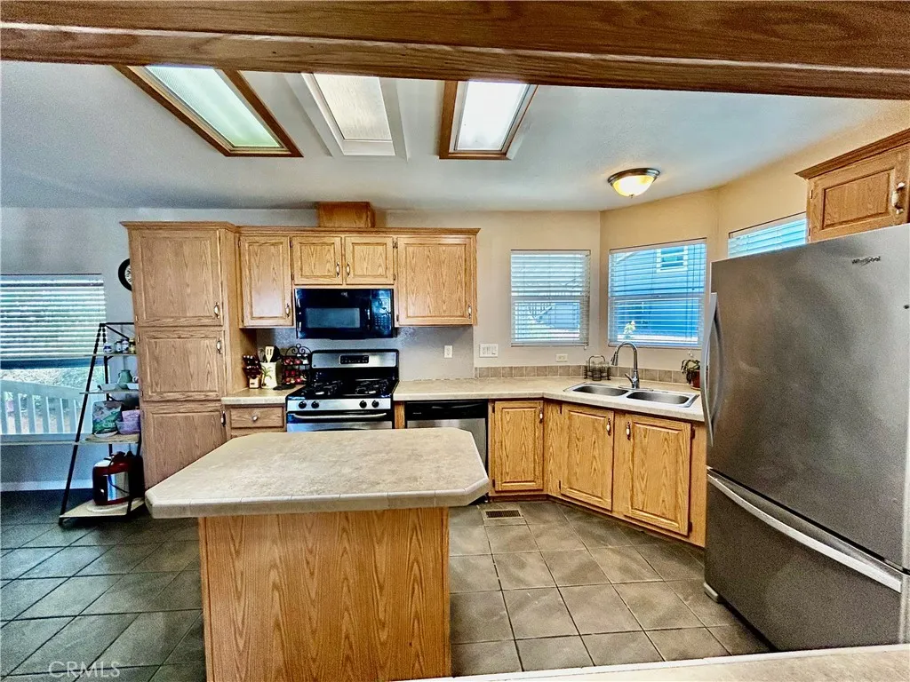 Additional image 38 of 1536 S State Unit 99, Hemet, CA 92543