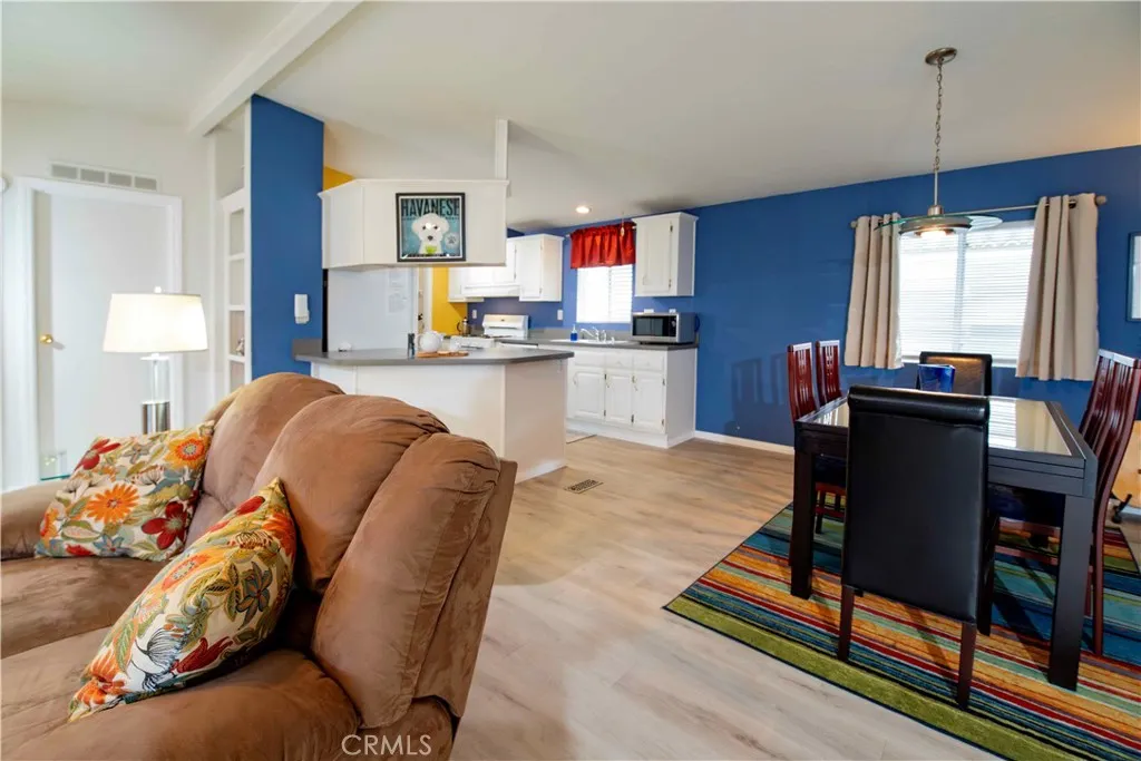 Additional image 5 of 11401 Topanga Canyon Blvd Unit 77, Chatsworth, CA 91311