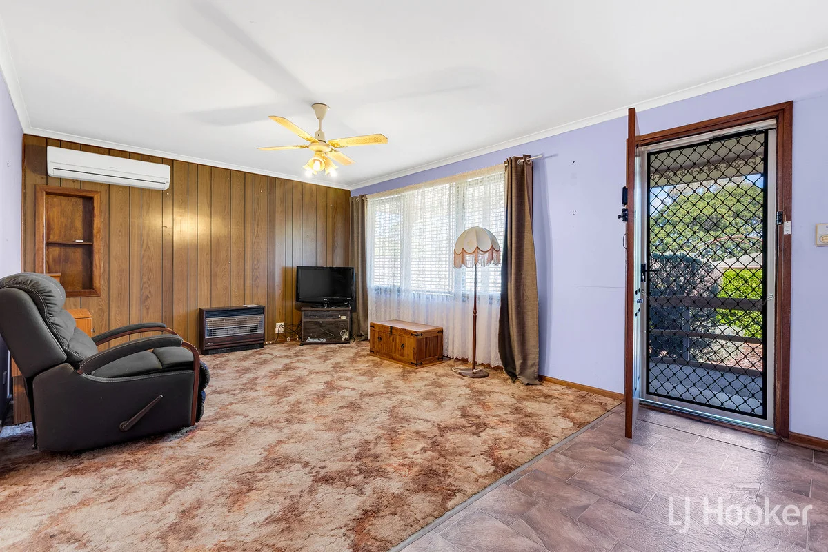 21 Cavenagh Street, Elizabeth Downs SA 5113 photo 4