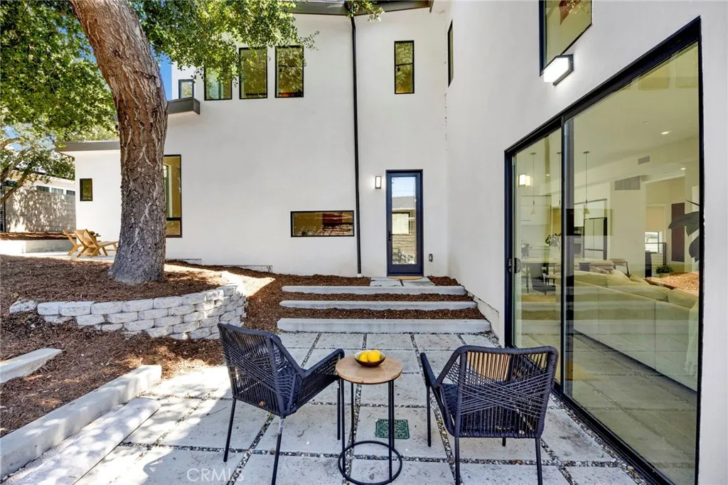 Additional image 63 of 325 W Grandview Avenue, Sierra Madre, CA 91024