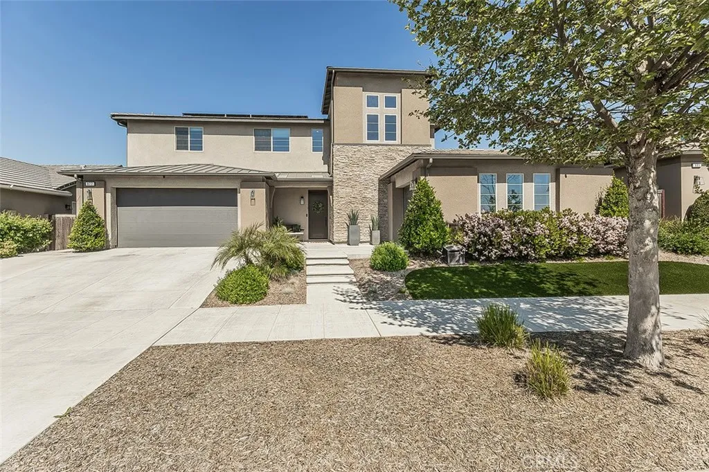 Additional image 2 of 877 Treasure Hills Dr, Madera, CA 93636